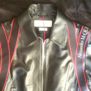 Alexander McQueen calfskin blk/Lust Red bomber jacket